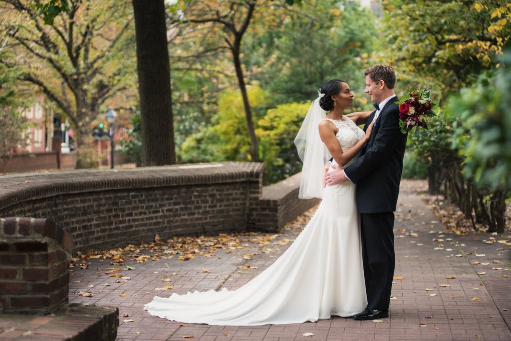 Classic fall wedding in Old City, Philadelphia